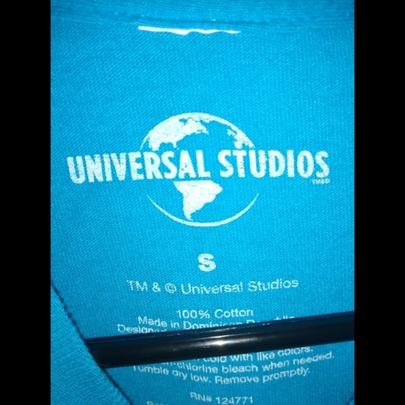 Universal Studios Cat in The Hat Graphic T-shirt - Picture 4 of 4